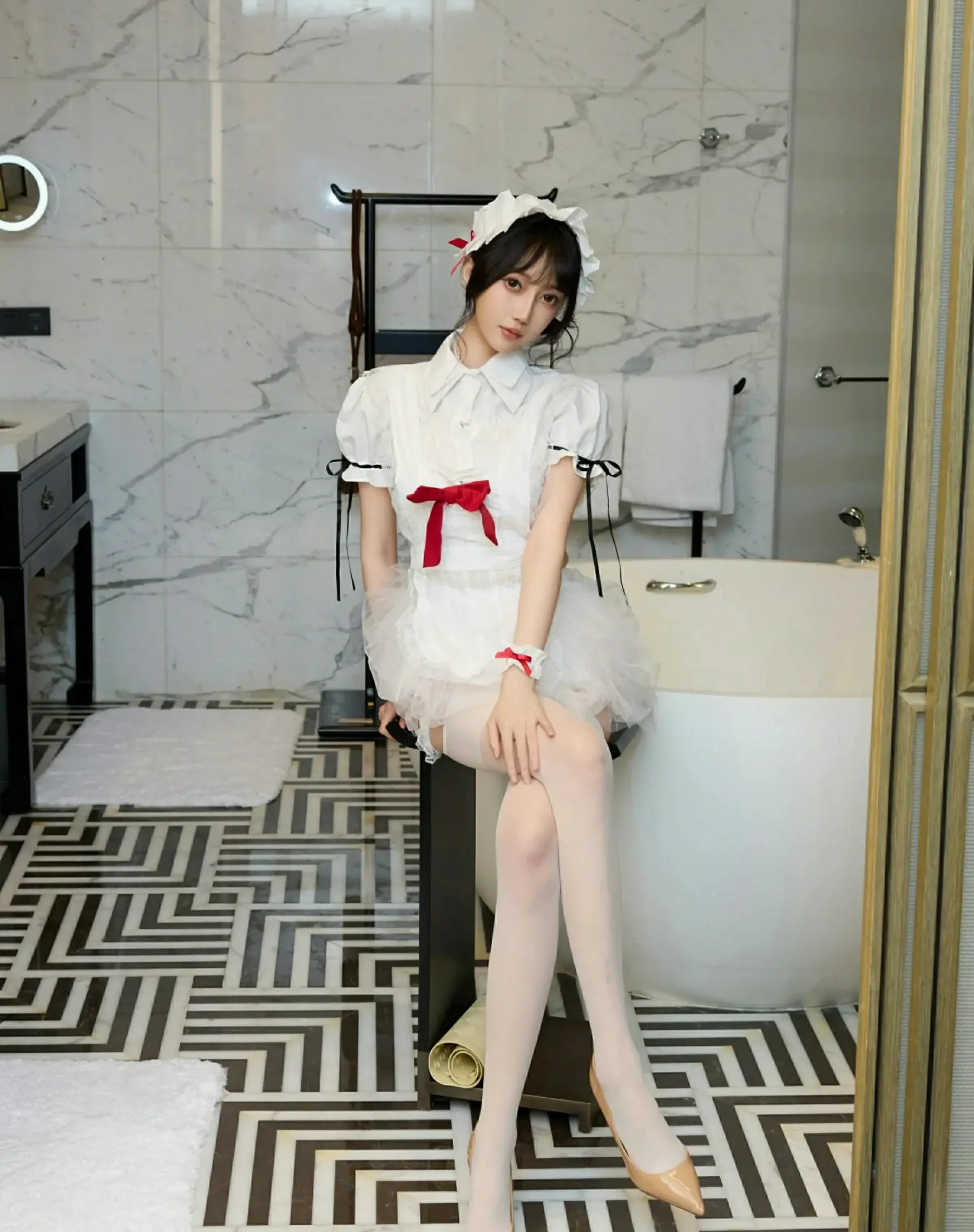 秀人网 No.10827 玥儿玥er [64P]